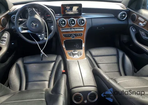 2018 Mercedes-Benz C 300 from USA, damaged, VIN 55SWF4JB6JU262431